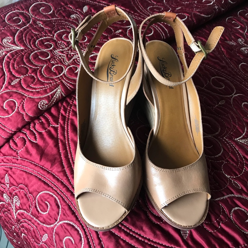 Lucky Brand Wedges/ Platforms 9 1/2 EEUC